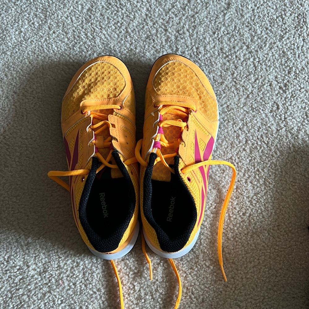 Running shoe